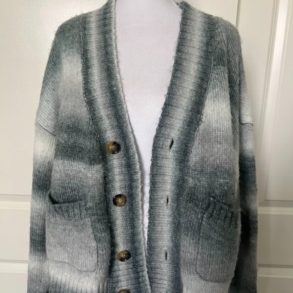 Pacsun Gray Striped Open Button Front Long Sleeve Wool Cardigan Size Medium - Picture 2 of 16